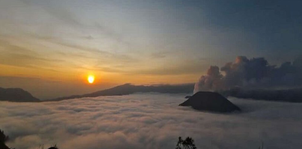 Mount Bromo Sunrise Tour from Malang