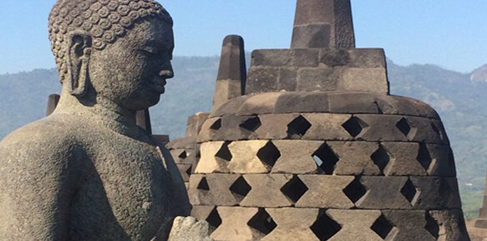 Borobudur Bromo Ijen Tour 4D3N