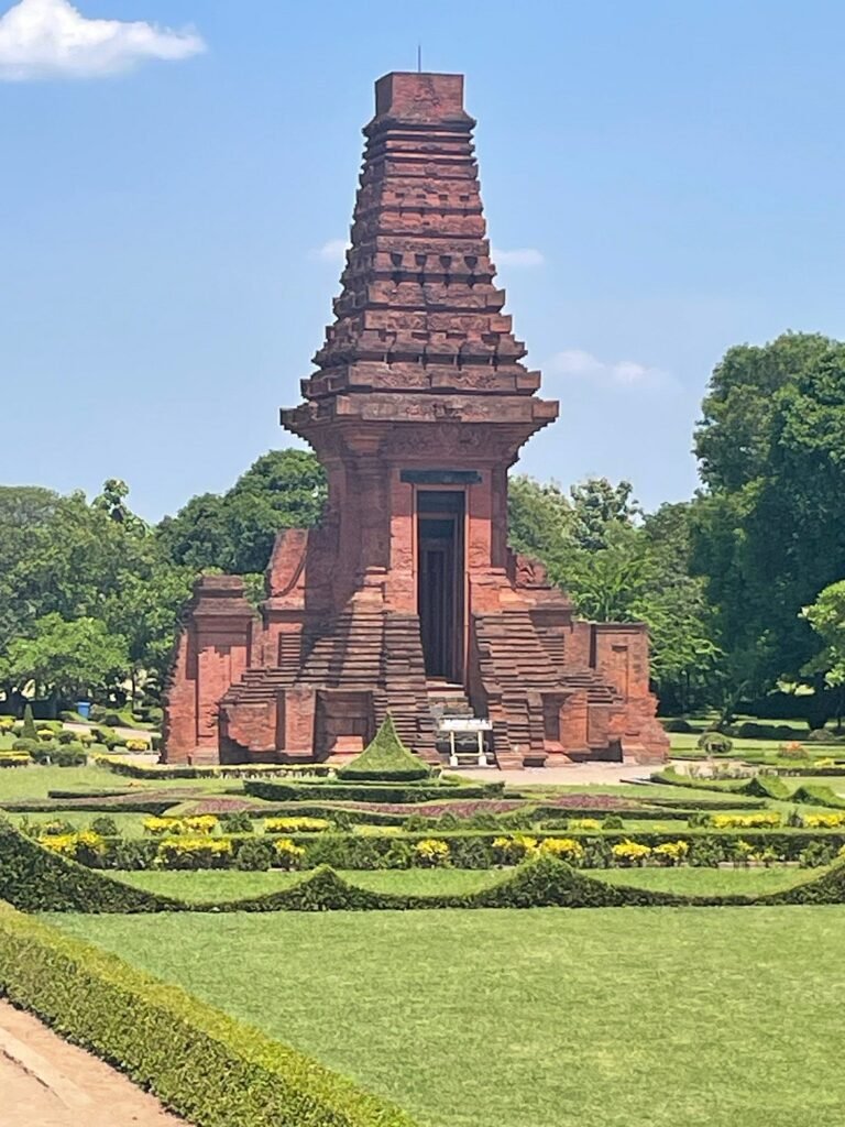 Trowulan Tour from Surabaya Port